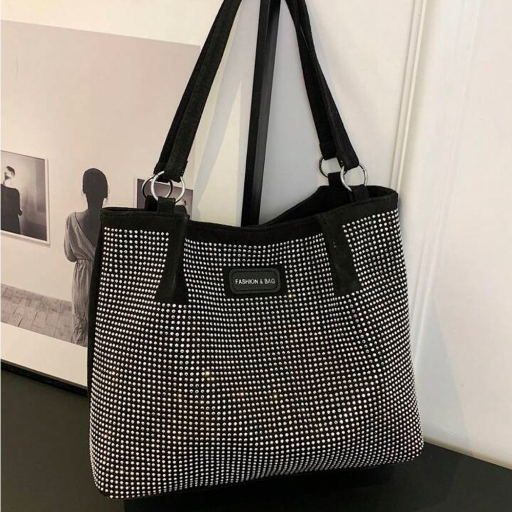 Black and White Women's Tote